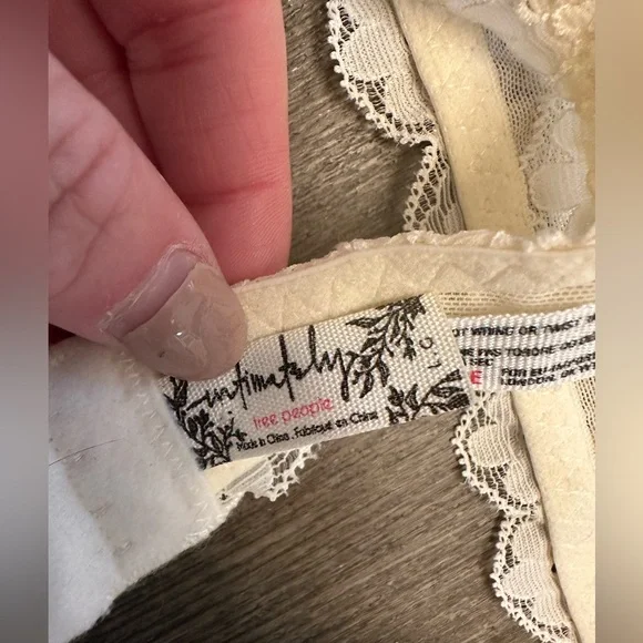 INTIMATELY FREE BY FREE PEOPLE CREAM LACE HALTER BRALETTE - Size Large SKU:20 - Picture 5 of 5